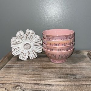 Rae Dunn Elfin Around Set of 4 Bowls